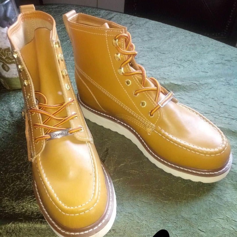 Work shoes